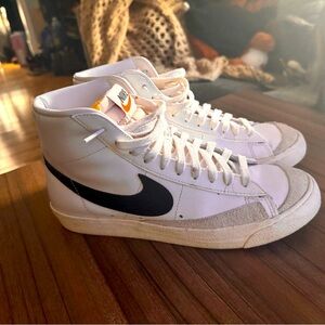 Nike Blazer Mid 77